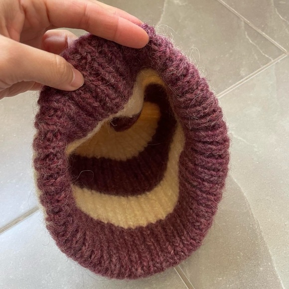 Handknit Wool Hat - Picture 5 of 5